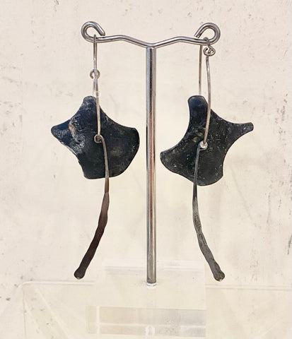 Earrings (stone)