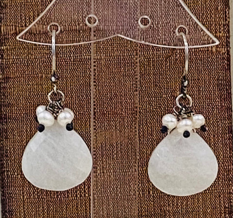 Earrings ( moonstone/pearl)
