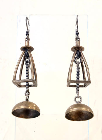 Earrings (lantern)